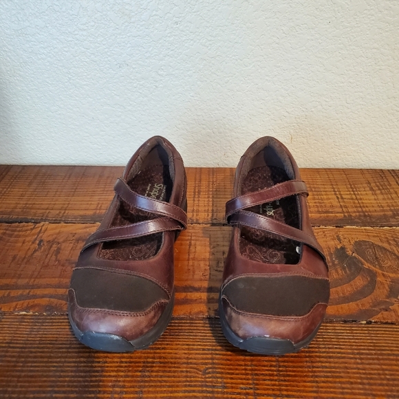 Skechers Shape Ups Brown Active Hyper Mary Janes - Picture 7 of 8